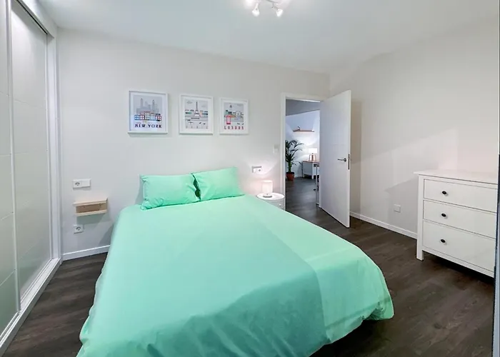 Housingcoruna Parrote *