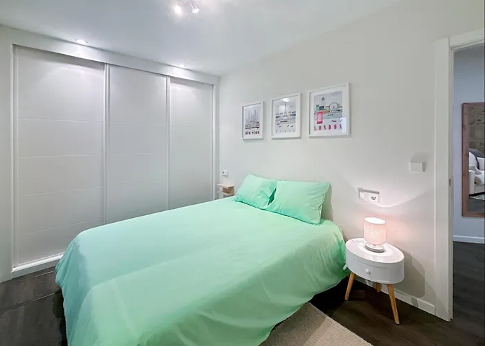 Housingcoruna Parrote *